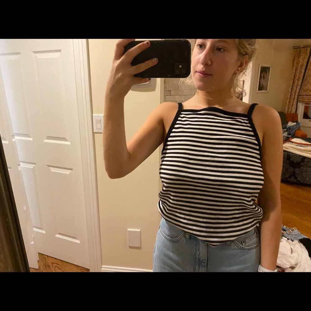 Tank - Picture 2 of 4